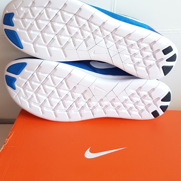 NIKE FREE RN ROYAL WOMEN'S US SZ8.5 BRAND NEW IN BOX - Picture 6 of 9
